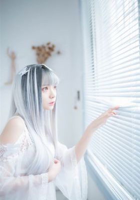 日日摸天天摸人人看视频互动交流_BD国语HD在线观看